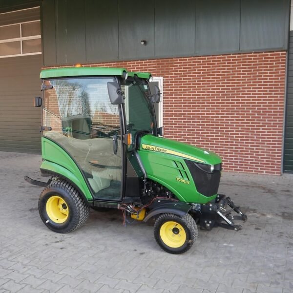 Tracteur John Deere 1026R Hydrostat