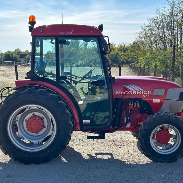 Tracteur McCormick V75