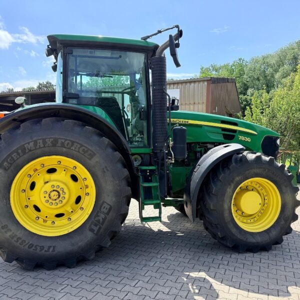 Tracteur John Deere 7830 AutoPowr