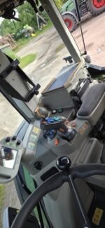 Tracteur Fendt 820 Vario Com3 RTK – Image 18